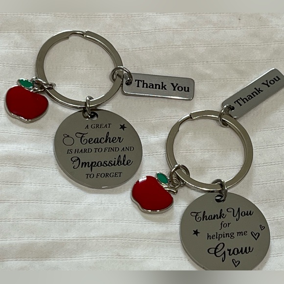 🍎 Teacher Appreciation Keychains, 2 set. NEW - Picture 2 of 7